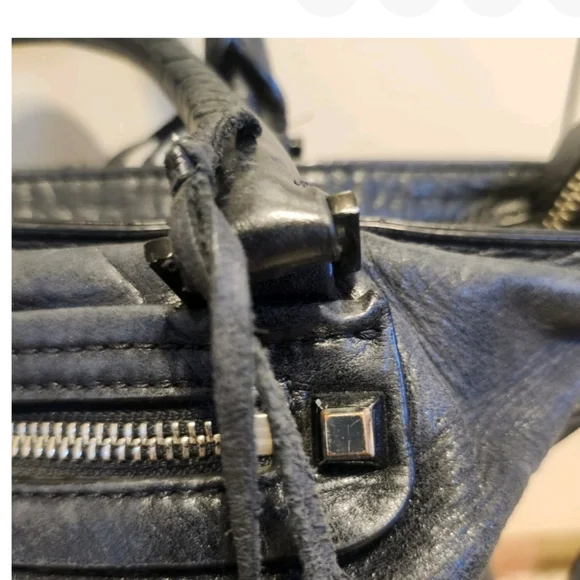 Rebecca Minkoff Regan Black "Distressed" Leather Satchel/Crossbody Bag Ret.$399 - Picture 6 of 12